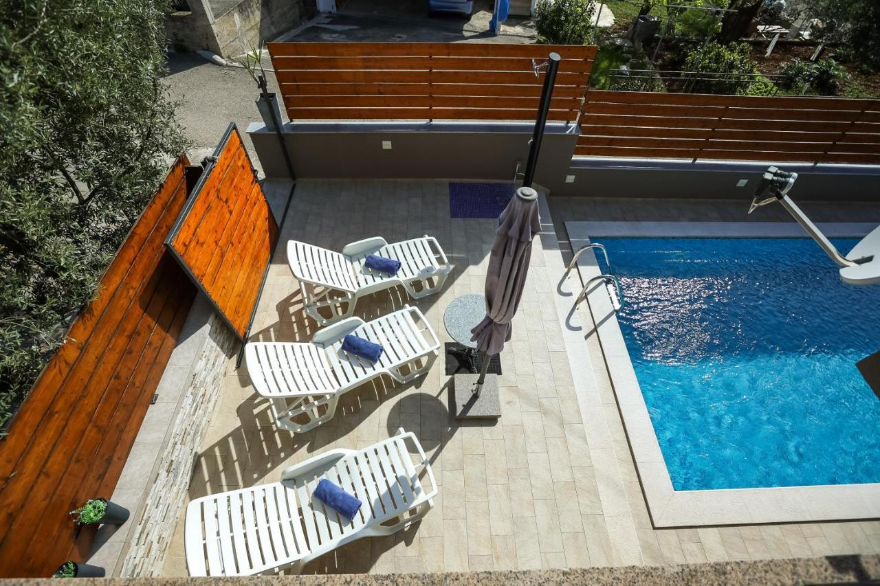 Pool Apartments Julia Zadar Zewnętrze zdjęcie