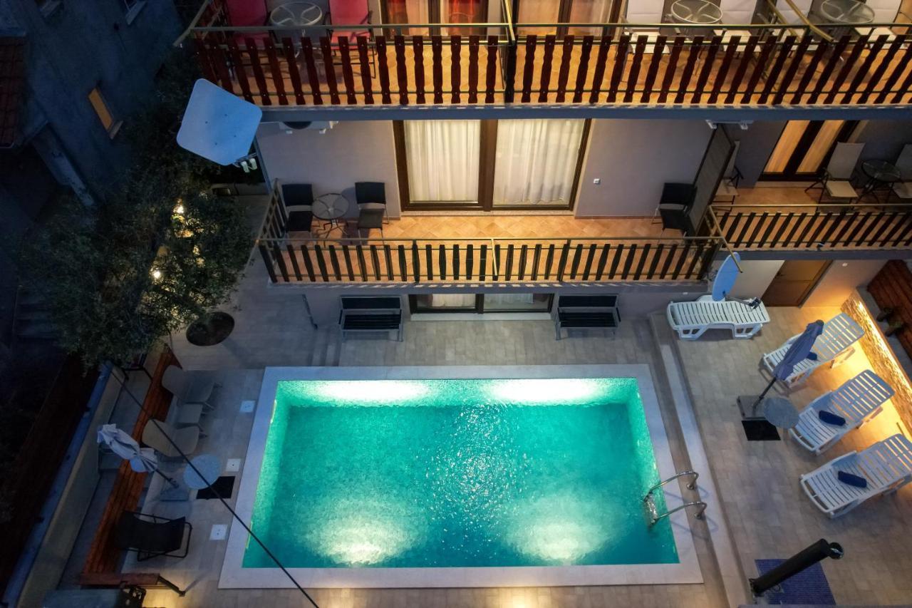 Pool Apartments Julia Zadar Zewnętrze zdjęcie