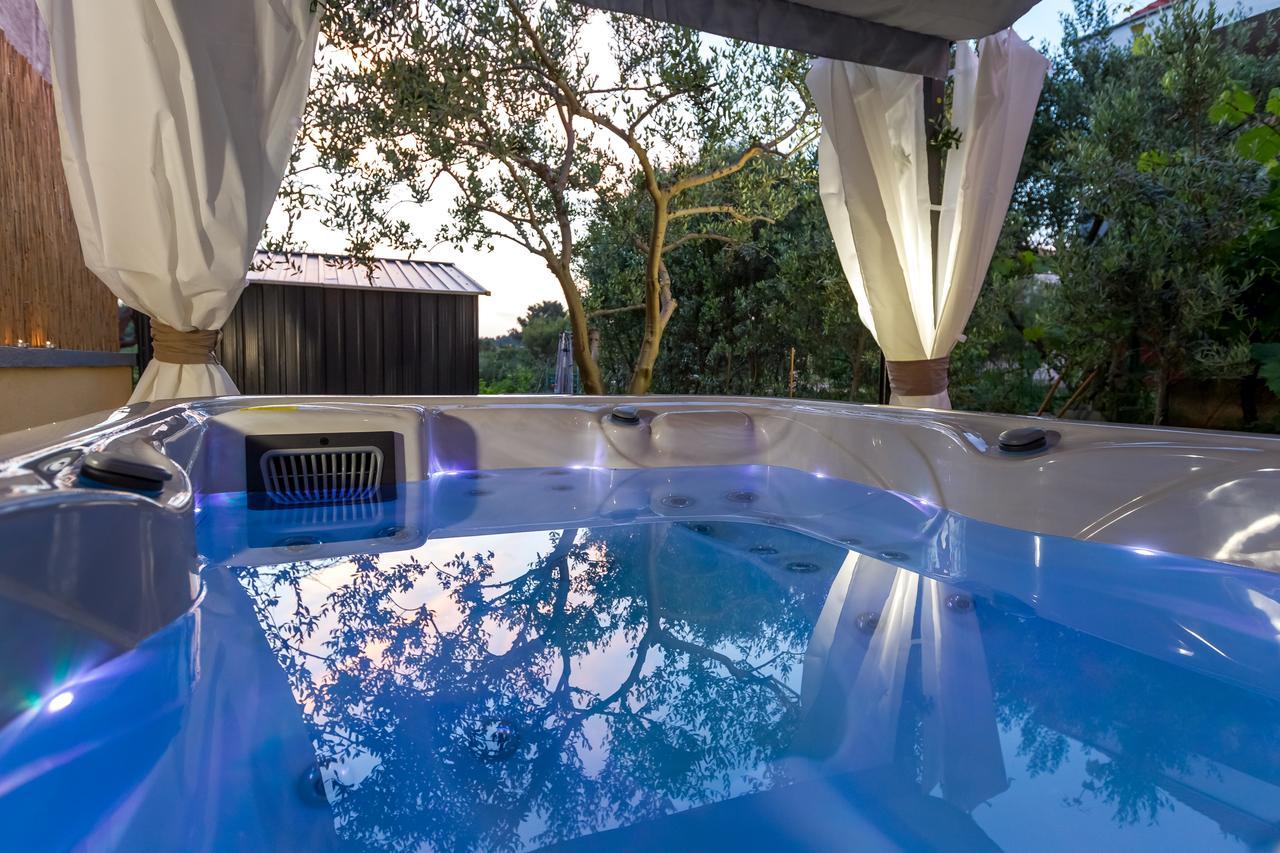 Pool Apartments Julia Zadar Zewnętrze zdjęcie